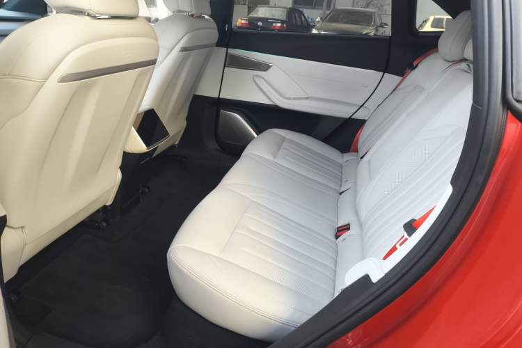 Used ONVO L60 2024 60 kWh Rear-Drive Version Left Rear Seat
