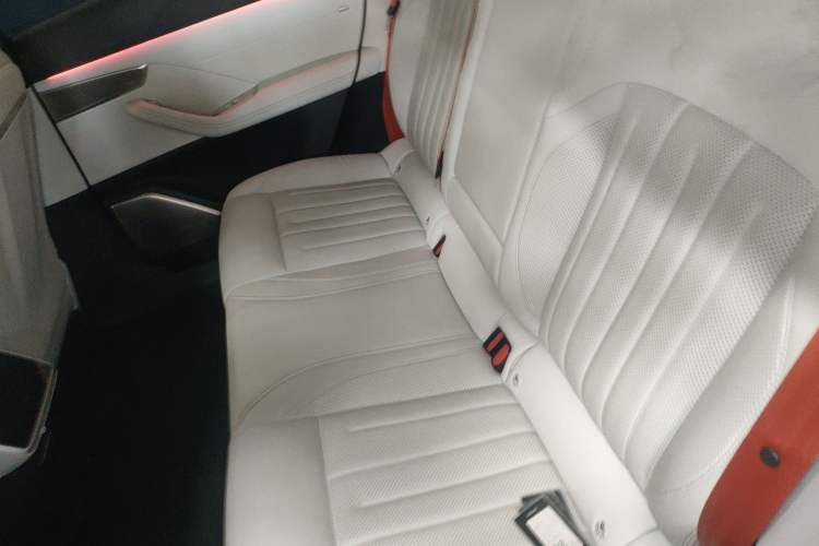 Used ONVO L60 2024 60 kWh Rear-Drive Version Left Rear Seat