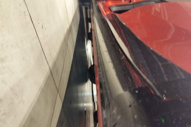 Used ONVO L60 2024 60 kWh Rear-Drive Version Left Side Sill