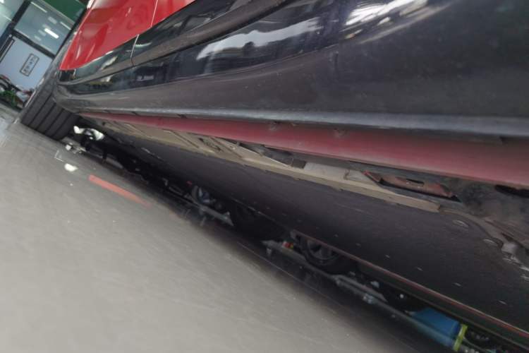 Used ONVO L60 2024 60 kWh Rear-Drive Version Left Side Sill