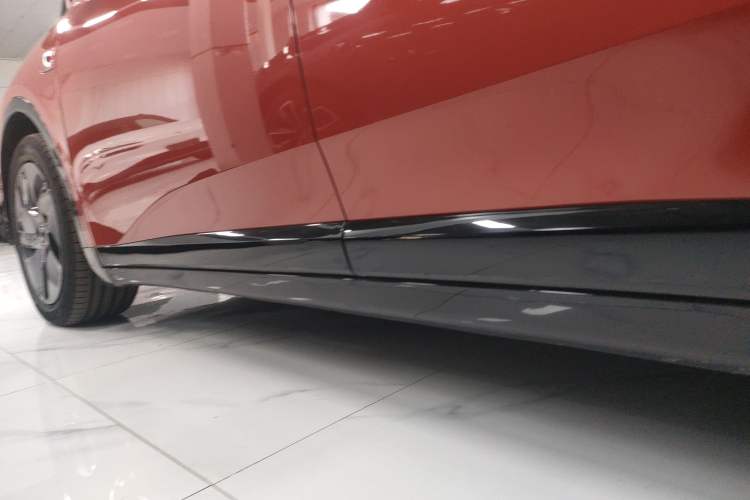 Used ONVO L60 2024 60 kWh Rear-Drive Version Left Side Sill