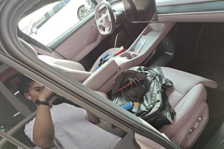 Used ONVO L60 2024 60 kWh Rear-Drive Version Right Front Seat