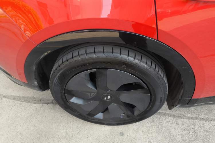 Used ONVO L60 2024 60 kWh Rear-Drive Version Right Rear Wheel Hub