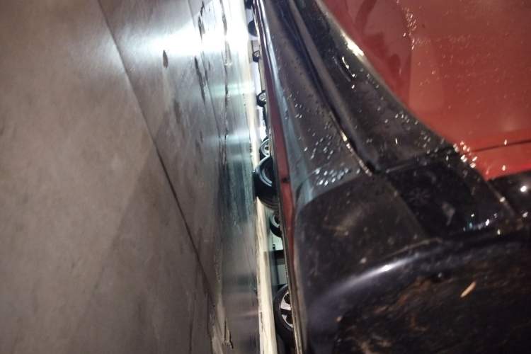Used ONVO L60 2024 60 kWh Rear-Drive Version Right Side Sill