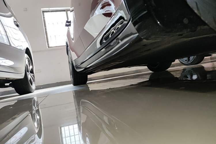 Used ONVO L60 2024 60 kWh Rear-Drive Version Right Side Sill