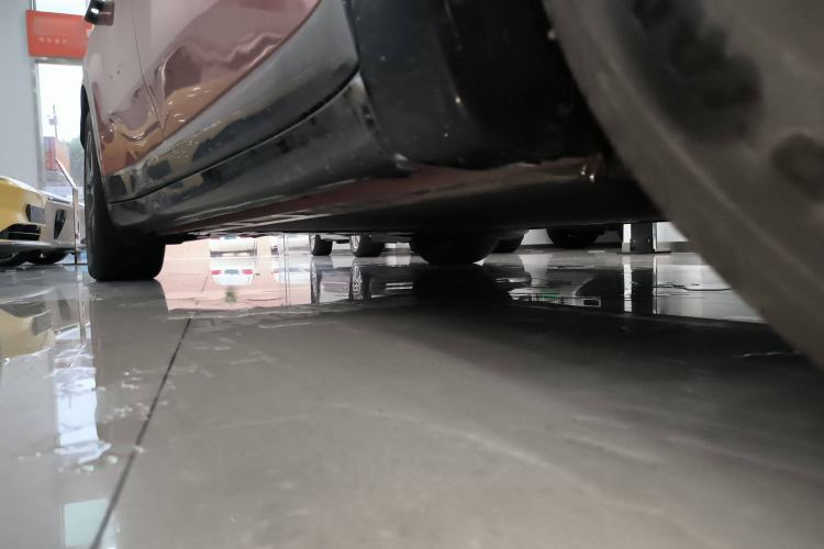 Used ONVO L60 2024 60 kWh Rear-Drive Version Right Side Sill