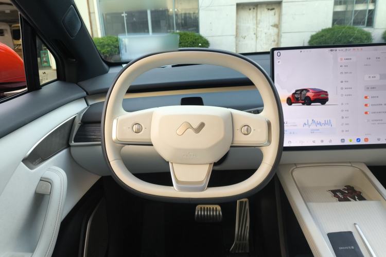 Used ONVO L60 2024 60 kWh Rear-Drive Version Steering Wheel