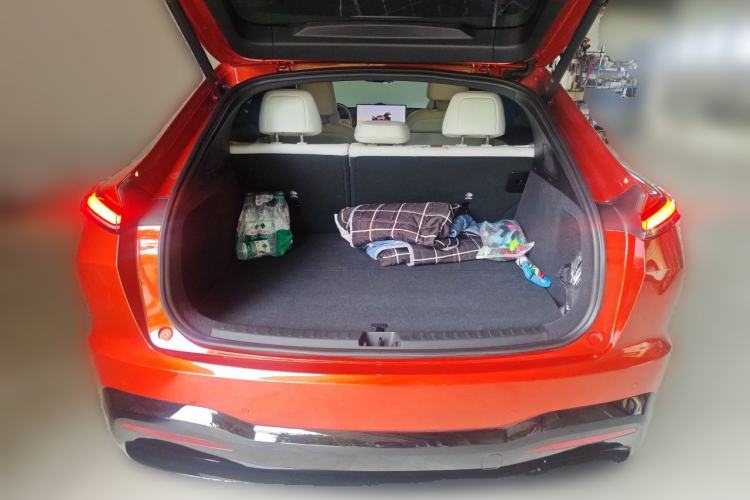 Used ONVO L60 2024 60 kWh Rear-Drive Version Trunk