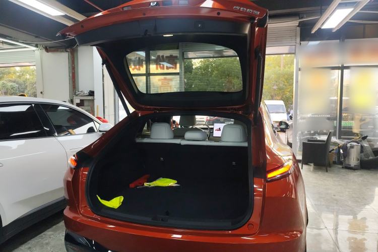 Used ONVO L60 2024 60 kWh Rear-Drive Version Trunk