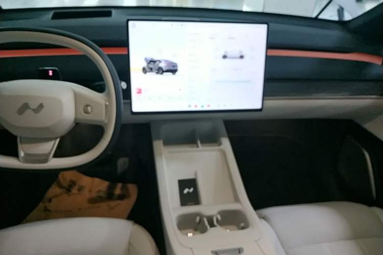 Used ONVO L60 2024 60 kWh Rear-Drive Version Audio And AC Panel