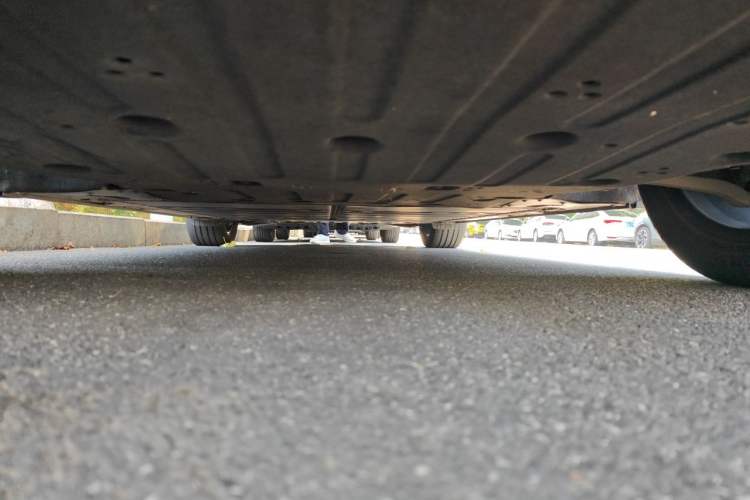 Used ONVO L60 2024 60 kWh Rear-Drive Version Chassis Front
