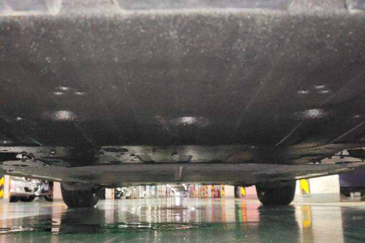 Used ONVO L60 2024 60 kWh Rear-Drive Version Chassis Front