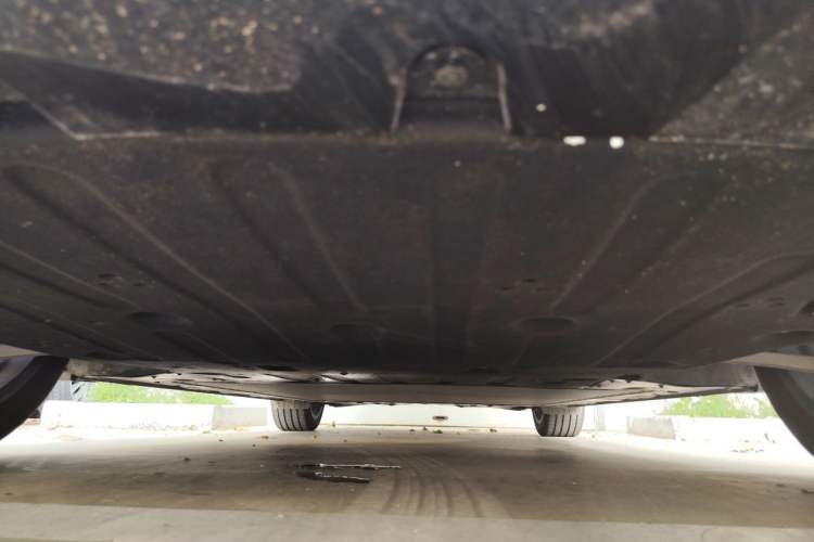 Used ONVO L60 2024 60 kWh All-Wheel Drive Chassis Front