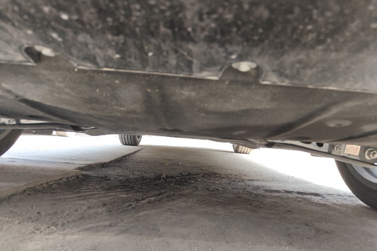 Used ONVO L60 2024 60 kWh All-Wheel Drive Chassis Rear