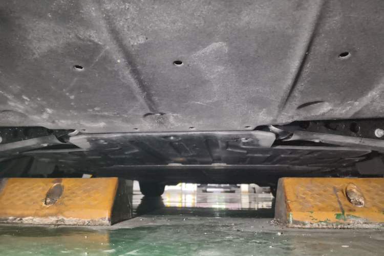 Used ONVO L60 2024 60 kWh Rear-Drive Version Chassis Rear