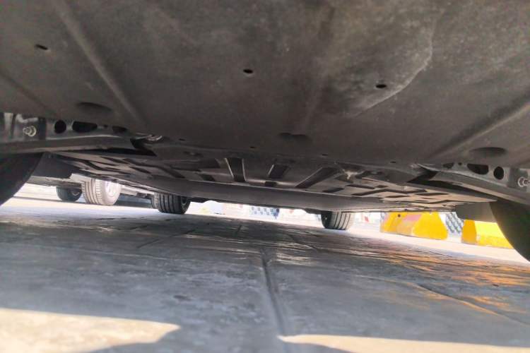 Used ONVO L60 2024 60 kWh Rear-Drive Version Chassis Rear