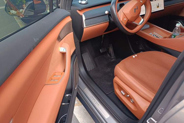 Used ONVO L60 2024 60 kWh Rear-Drive Version Driver Seat