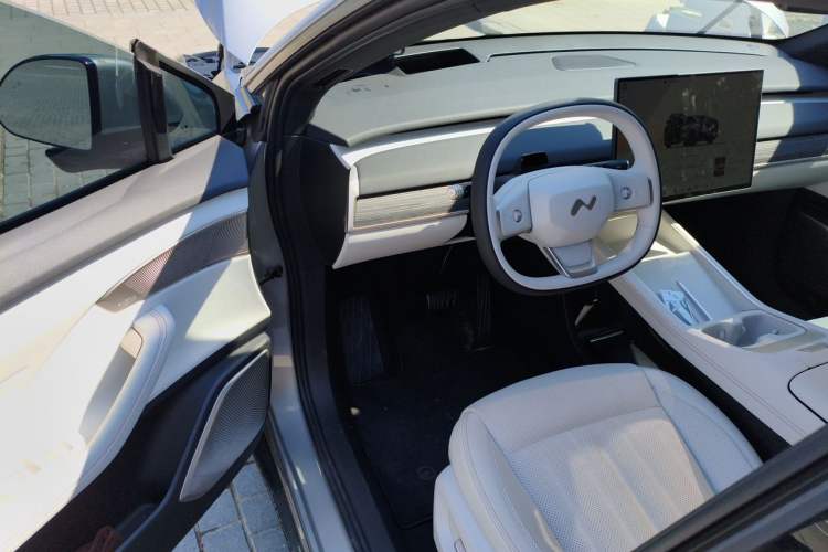 Used ONVO L60 2024 60 kWh Rear-Drive Version Driver Seat