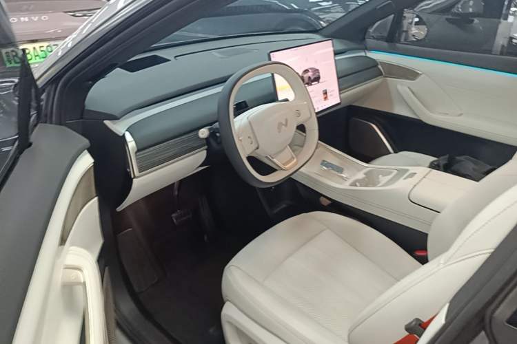 Used ONVO L60 2024 60 kWh Rear-Drive Version Driver Seat