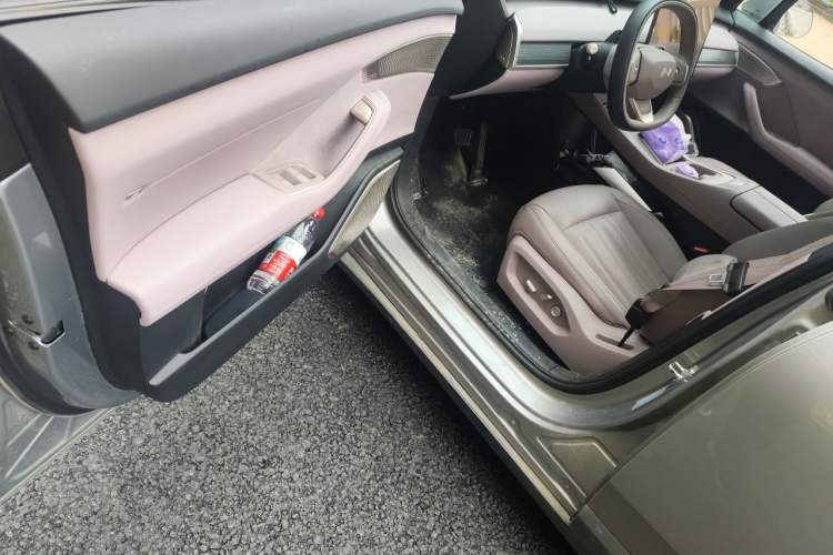 Used ONVO L60 2024 60 kWh Rear-Drive Version Driver Seat