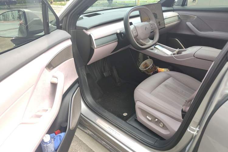 Used ONVO L60 2024 60 kWh Rear-Drive Version Driver Seat