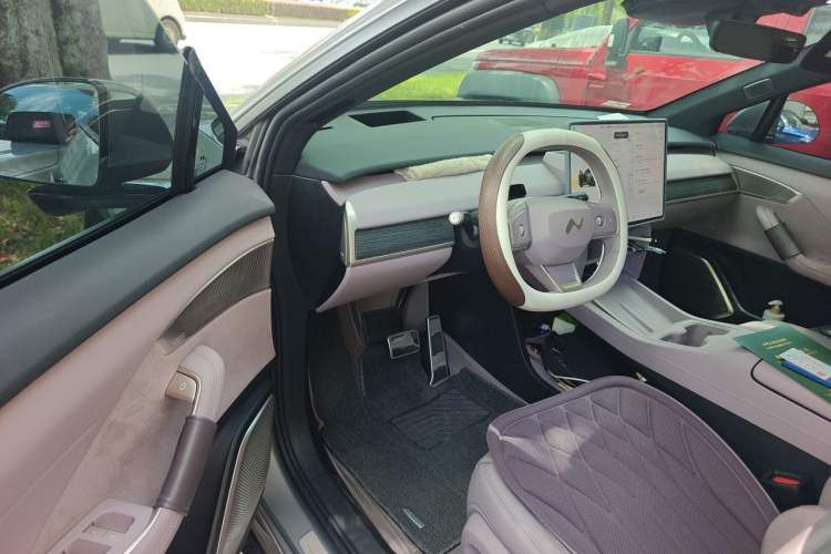 Used ONVO L60 2024 60 kWh Rear-Drive Version Driver Seat