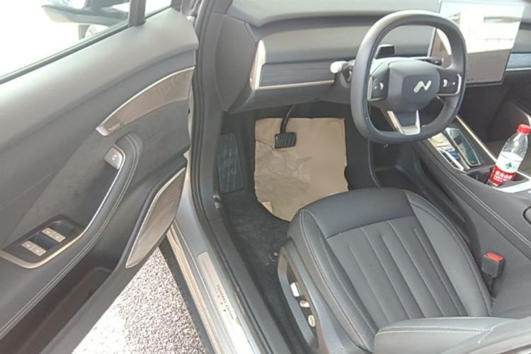 Used ONVO L60 2024 60 kWh Rear-Drive Version Driver Seat