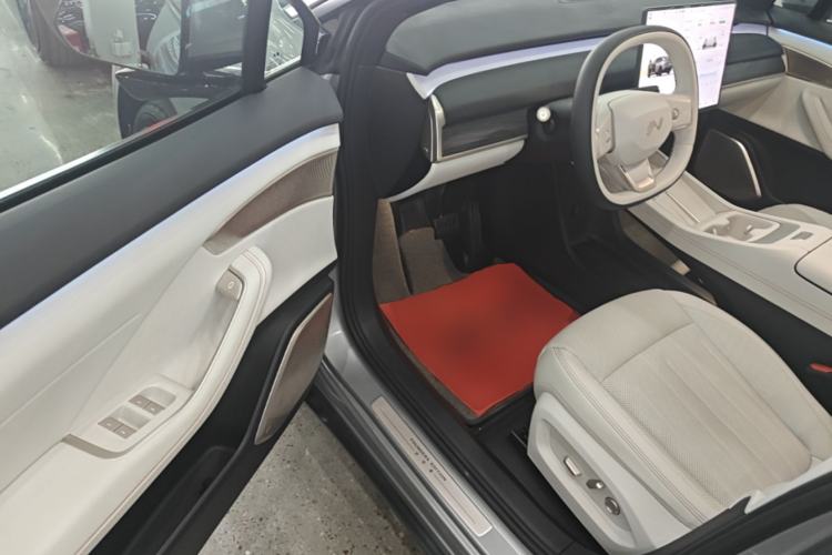 Used ONVO L60 2024 60 kWh Rear-Drive Version Driver Seat