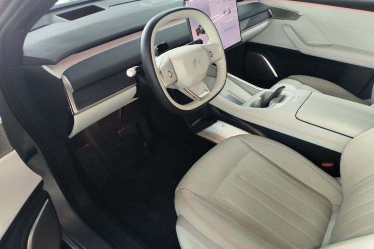 Used ONVO L60 2024 60 kWh All-Wheel Drive Driver Seat