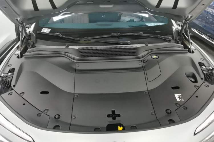 Used ONVO L60 2024 60 kWh Rear-Drive Version Engine Bay