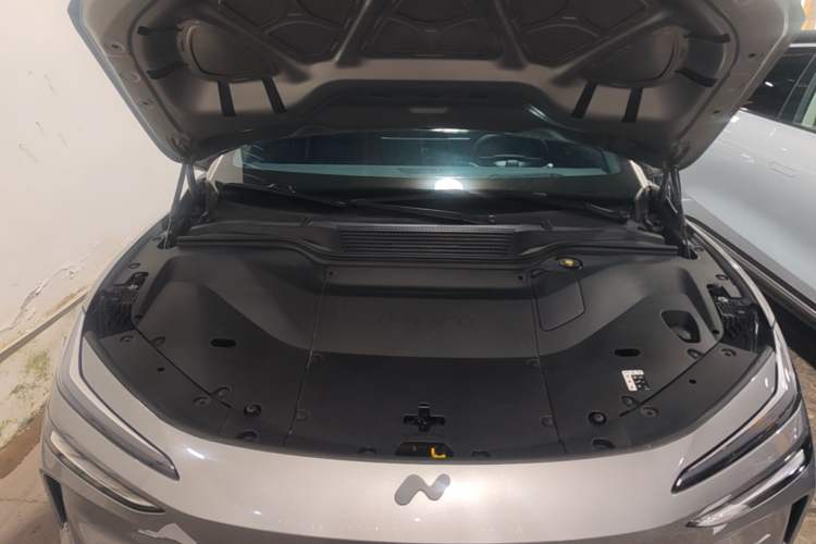Used ONVO L60 2024 60 kWh Rear-Drive Version Engine Bay