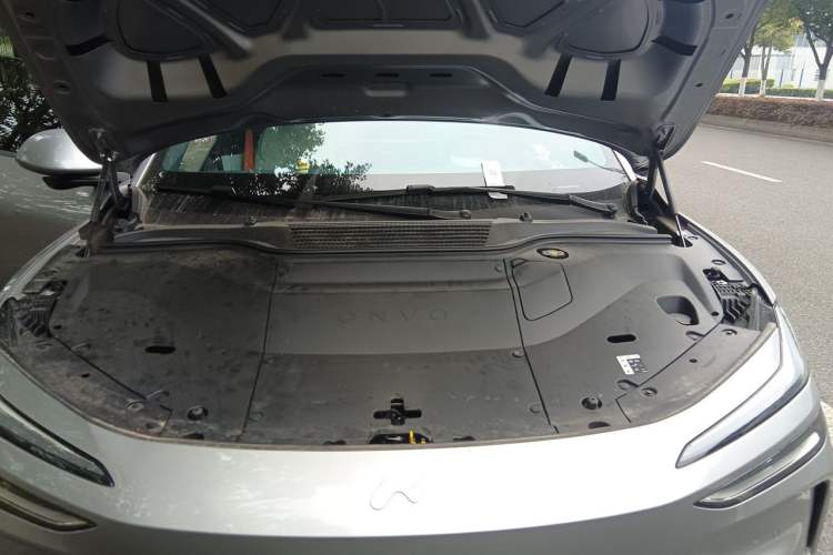 Used ONVO L60 2024 60 kWh Rear-Drive Version Engine Bay