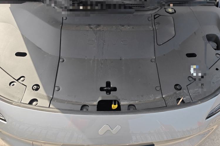 Used ONVO L60 2024 60 kWh All-Wheel Drive Engine Bay
