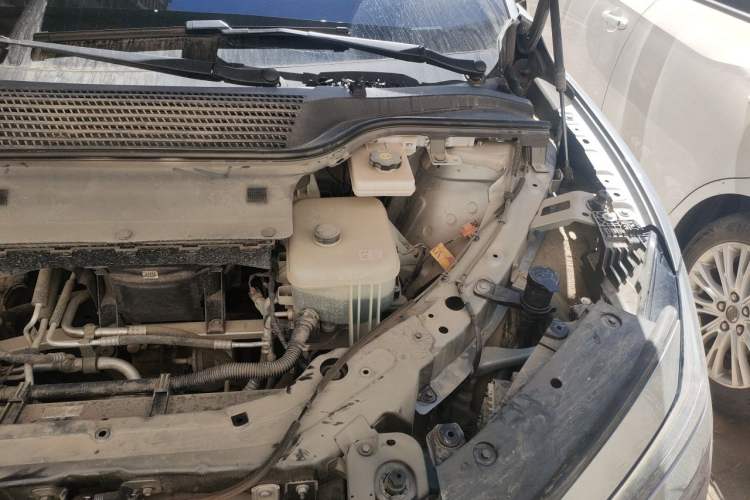 Used ONVO L60 2024 60 kWh Rear-Drive Version Engine Bay Left