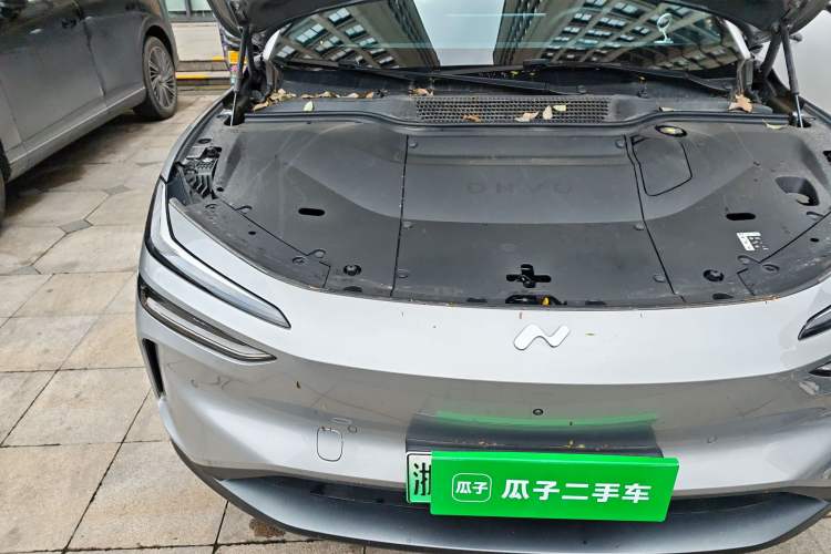 Used ONVO L60 2024 60 kWh Rear-Drive Version Engine Bay Right