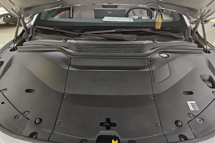 Used ONVO L60 2024 60 kWh Rear-Drive Version Engine Bay