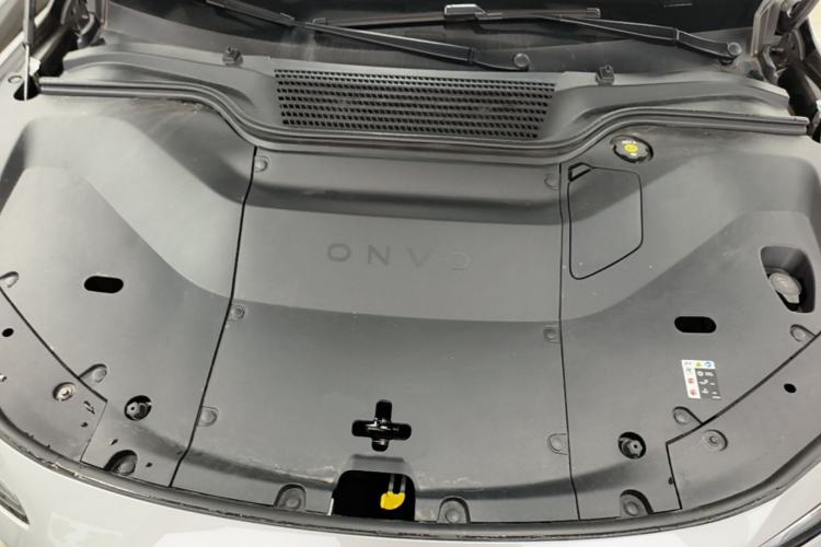 Used ONVO L60 2024 60 kWh Rear-Drive Version Engine Bay