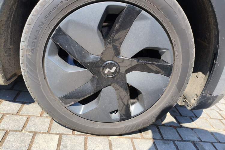 Used ONVO L60 2024 60 kWh Rear-Drive Version Exterior 1