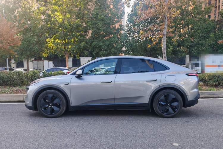 Used ONVO L60 2024 60 kWh Rear-Drive Version Exterior 2