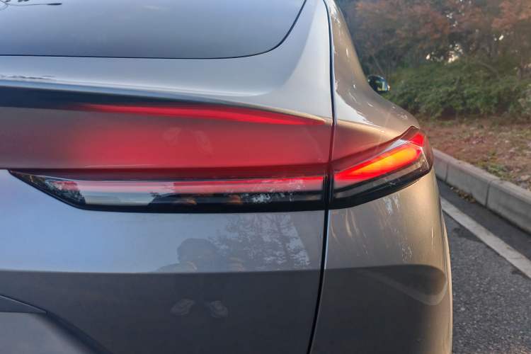 Used ONVO L60 2024 60 kWh Rear-Drive Version Exterior 5