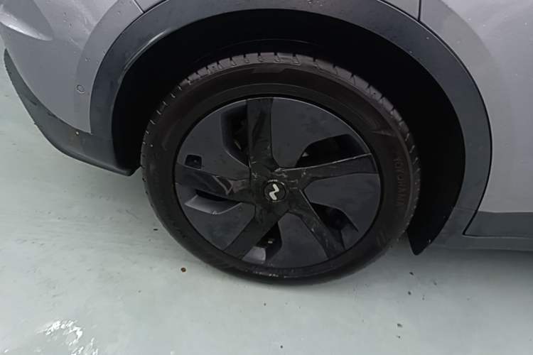 Used ONVO L60 2024 60 kWh Rear-Drive Version Exterior 5