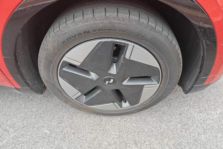 Used ONVO L60 2024 60 kWh Rear-Drive Version Exterior 7