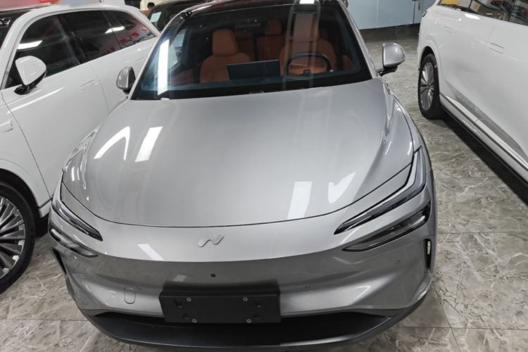 Used ONVO L60 2024 60 kWh Rear-Drive Version Front