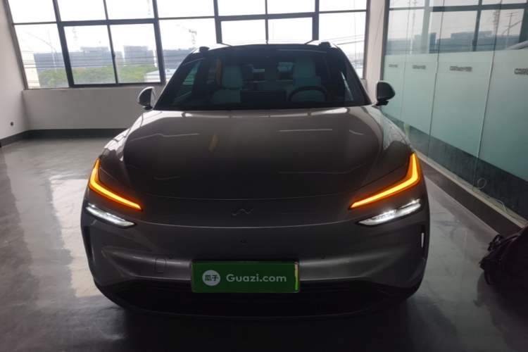 Used ONVO L60 2024 60 kWh Rear-Drive Version Front