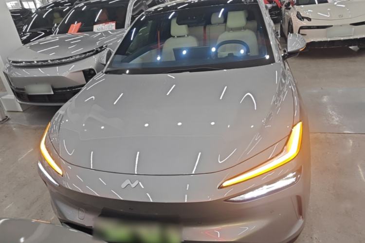 Used ONVO L60 2024 60 kWh Rear-Drive Version Front
