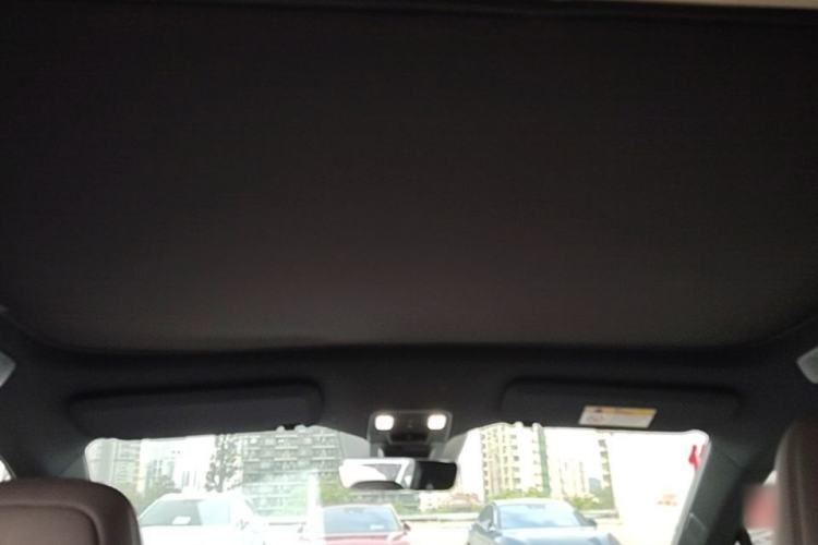 Used ONVO L60 2024 60 kWh Rear-Drive Version Headliner