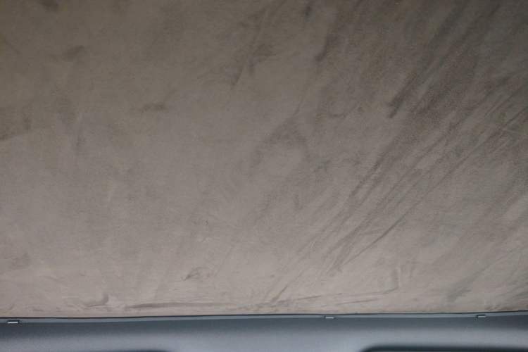 Used ONVO L60 2024 60 kWh Rear-Drive Version Headliner