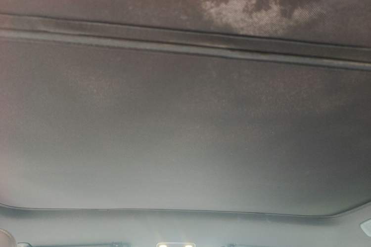 Used ONVO L60 2024 60 kWh Rear-Drive Version Headliner