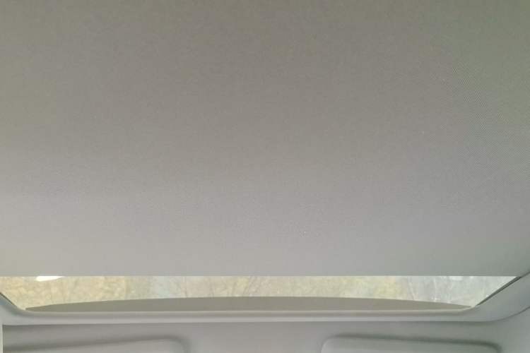 Used ONVO L60 2024 60 kWh Rear-Drive Version Headliner