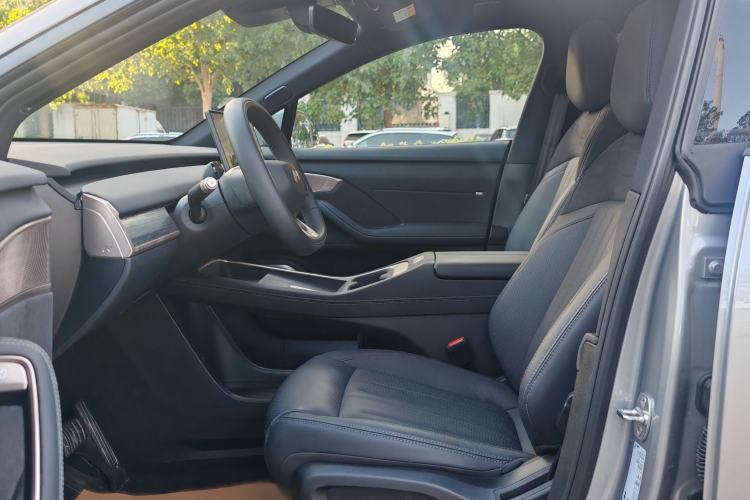 Used ONVO L60 2024 60 kWh Rear-Drive Version Interior 2